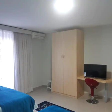 Flat Estudio 101 No Centro De Jaragua Do Sul Jaragua do Sul Bagian luar foto